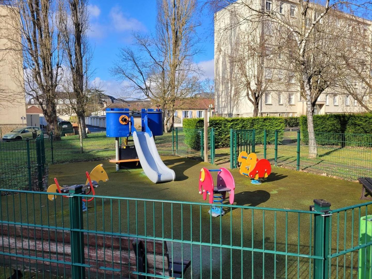 Ferienwohnung La Compiegnoise - Spacieux - Lumineux - Cosy Compiègne Exterior foto